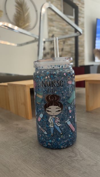 Verre en plastique