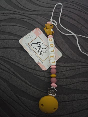 Attache tétine silicone biche 