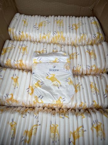 210 couches taille 1 biolane 