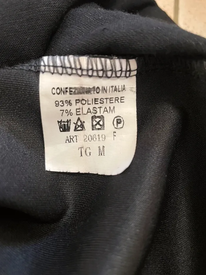 Robe de soirée argentée et noire - photo numéro 4
