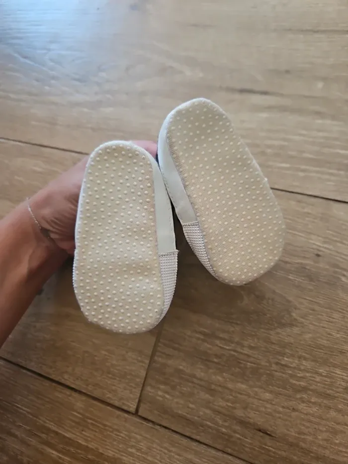 Chaussures bebe - photo numéro 3