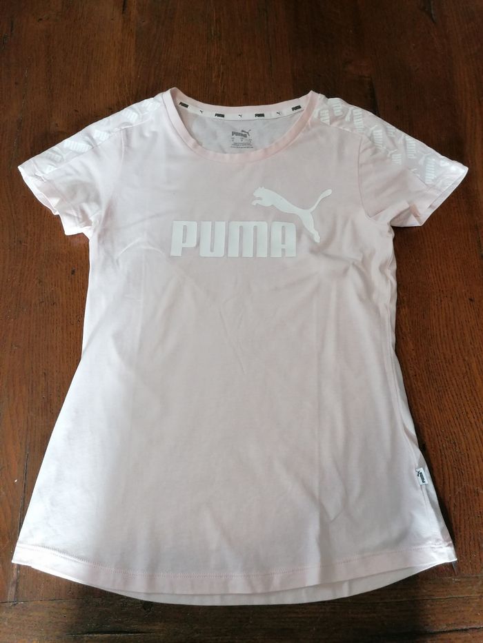 T shirt femme taille S marque PUMA