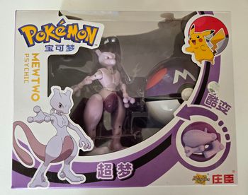 Figurine Pokemon Mewtwo avec Pokeball. Neuf
