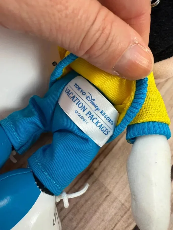 Peluche Disney Mickey Mouse import Japon Tokyo Disneyland - photo numéro 15