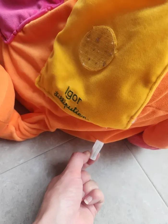 Peluche géante Igor le lion orange Lilliputiens - photo numéro 10