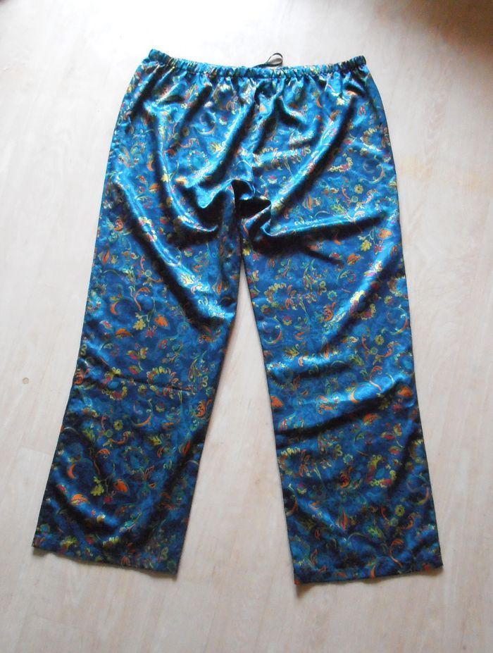 Bas de pyjama femme, fleuri, taille 46 3XL, vert foncé, satiné - photo numéro 6