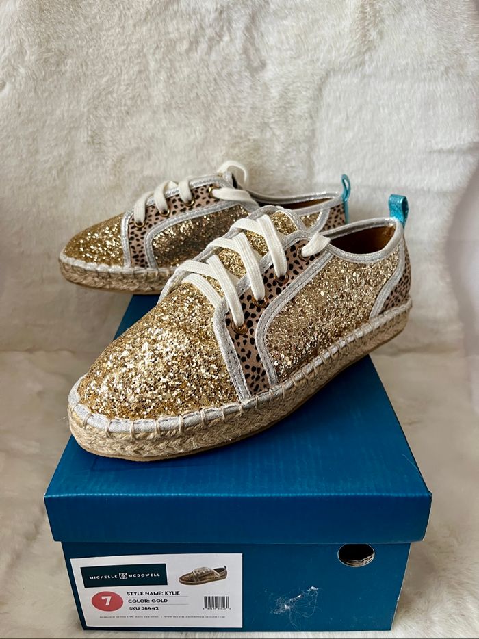 Baskets dorées et léopard pointure 38 - photo numéro 2