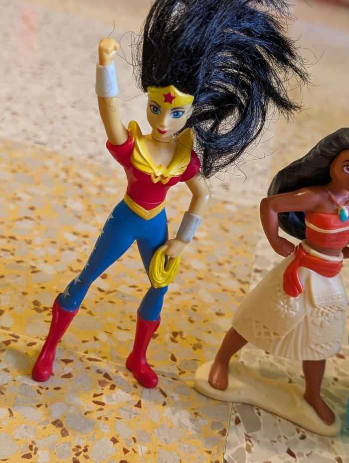 Lot figurines disney et supers héros - photo numéro 5
