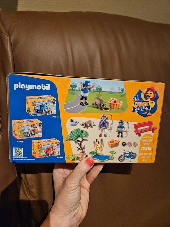 Playmobil policière Duck on call neuf jamais ouvert - photo numéro 3