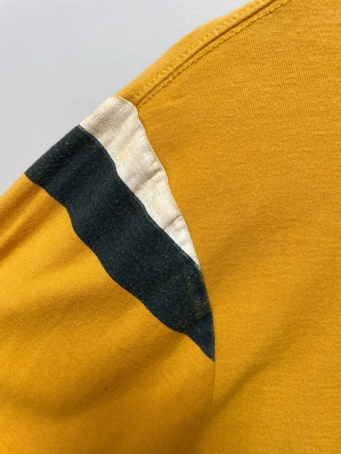 Vintage T-shirt long sleeves yellow Tommy Hilfiger Size Medium Mens - photo numéro 4