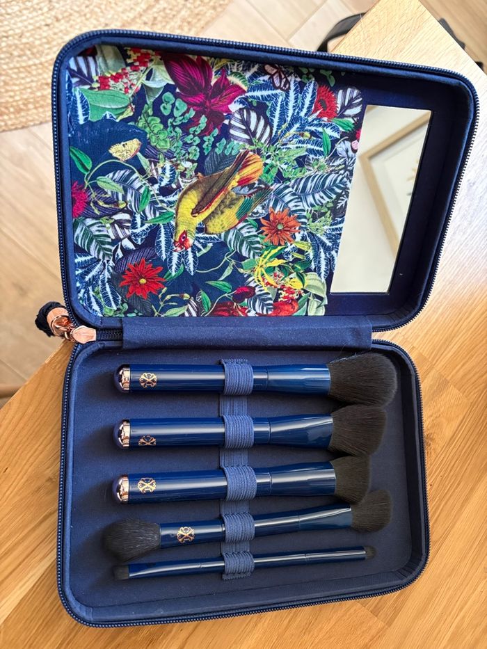 Set pinceaux maquillage Christian Lacroix - photo numéro 3
