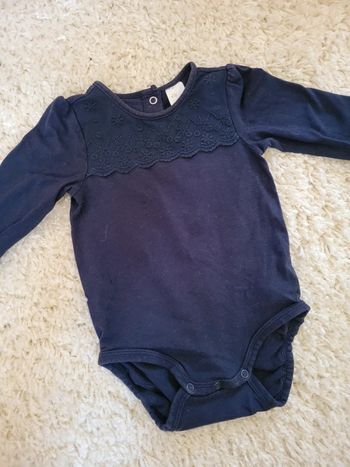 Bodie avec col dentelle