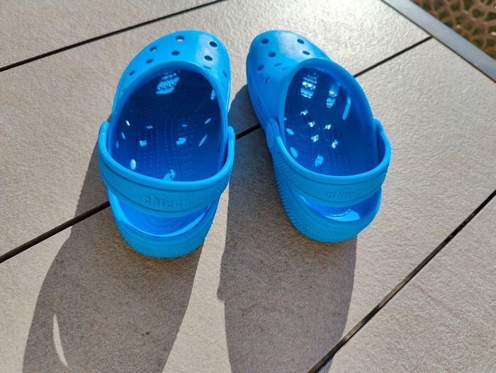 Crocs Chico bleu taille 26 en TBE - photo numéro 5