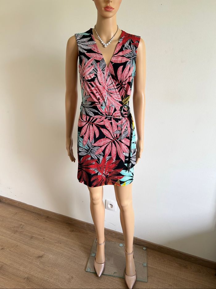 Robe imprimée sans manches Camille de Paris taille unique excellent état - photo numéro 3