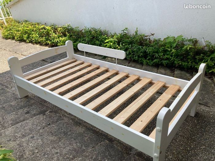 Lit enfant + matelas 70x140 - photo numéro 2
