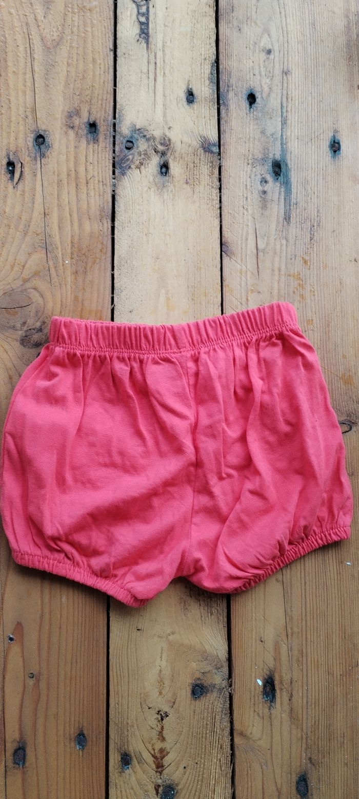 Short fille - photo numéro 2