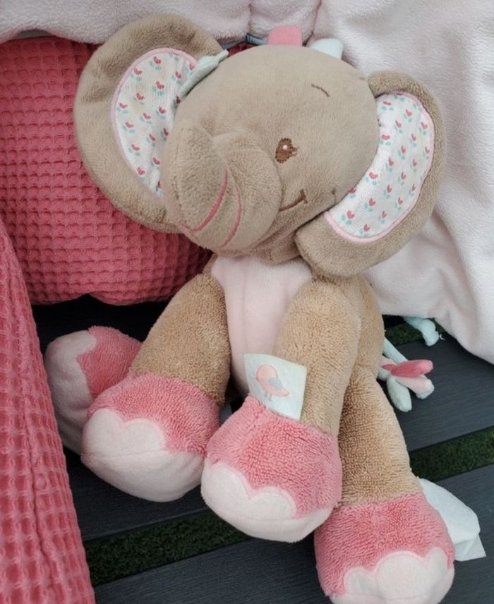 lot matelas à langer + peluche + tour de lit de chez nattou - photo numéro 3