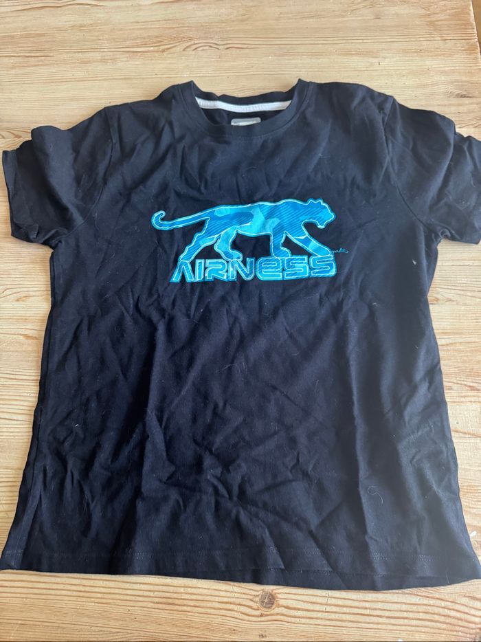 Tee shirt