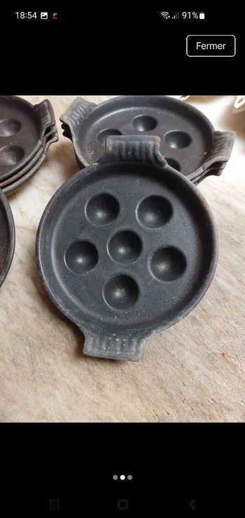 Poele à escargot en fonte