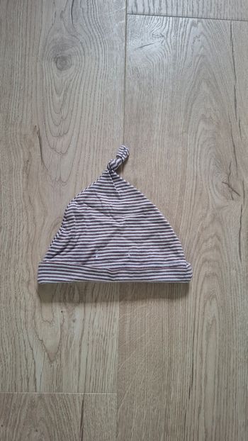Bonnet 1mois 54cm NEUF