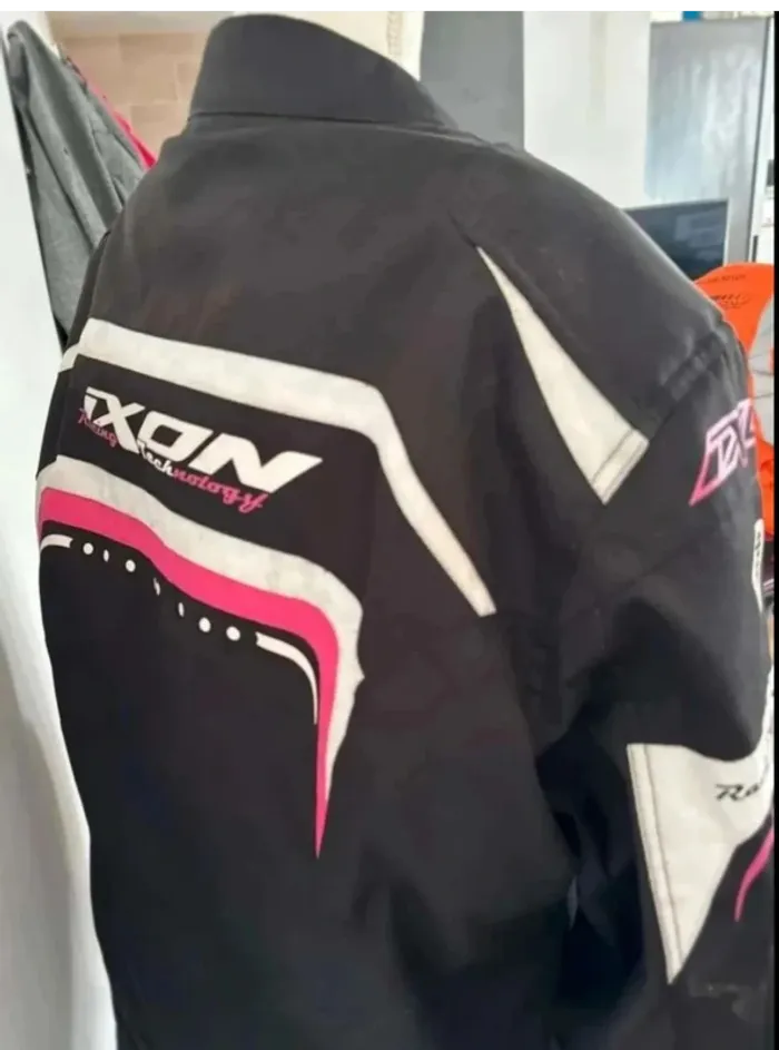 Veste de moto IXON femme - Taille 5XL (plutôt 46) - Très bon état - photo numéro 4