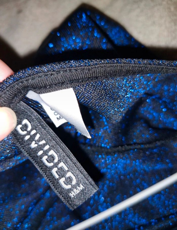 Robe de fête paillettée - photo numéro 4