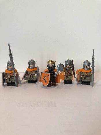 Figurine type lego Roi Stannis Barathéon et 4 soldats game of thrones