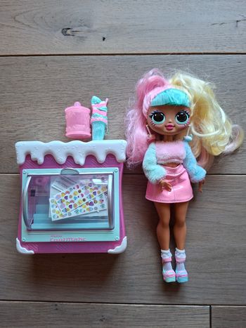 Poupée Lol OMG sweet nails 