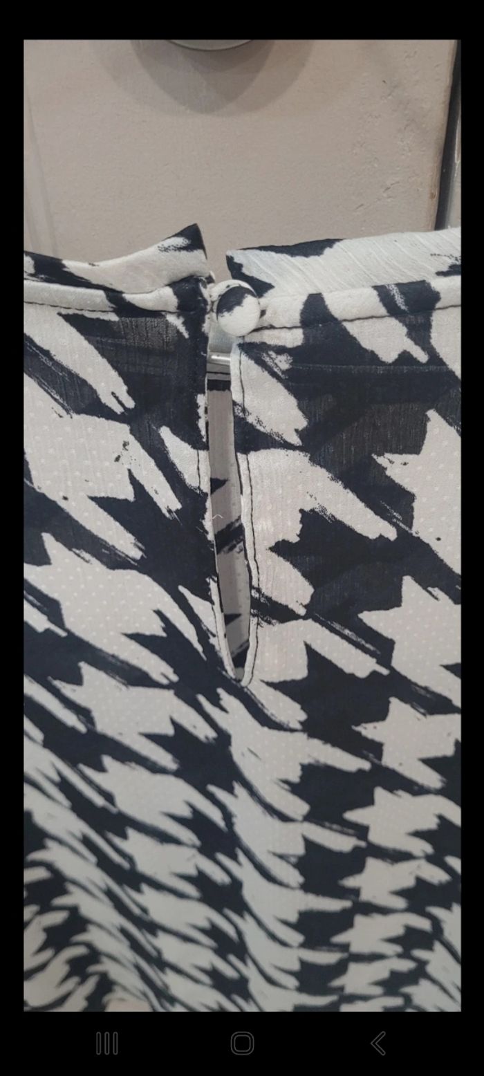 Blouse Mango T S pied de poule Neuve - photo numéro 3