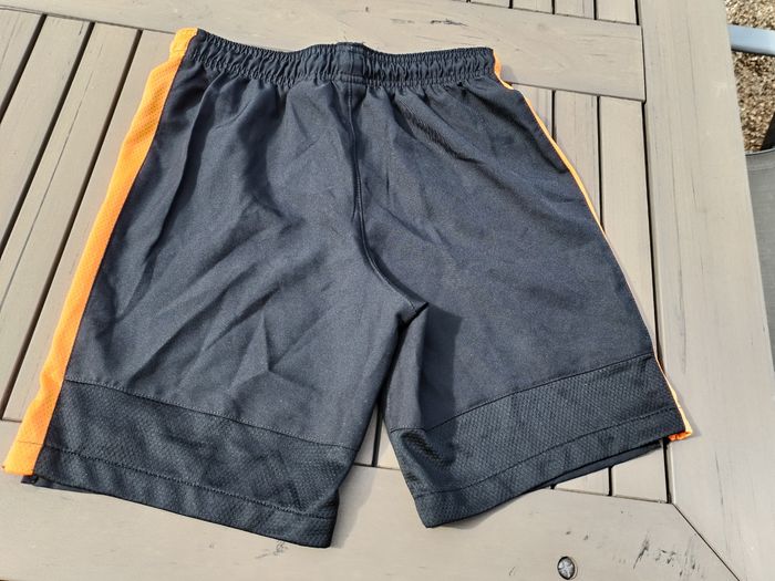 Short Nike dry fit - photo numéro 2
