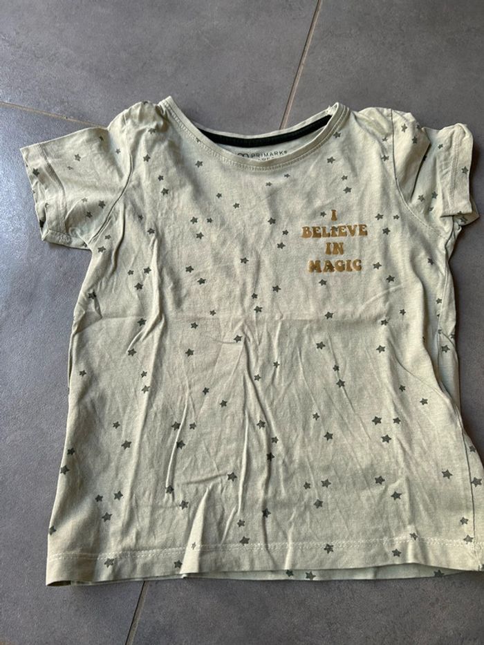T-shirt Primark 6 7 ans
