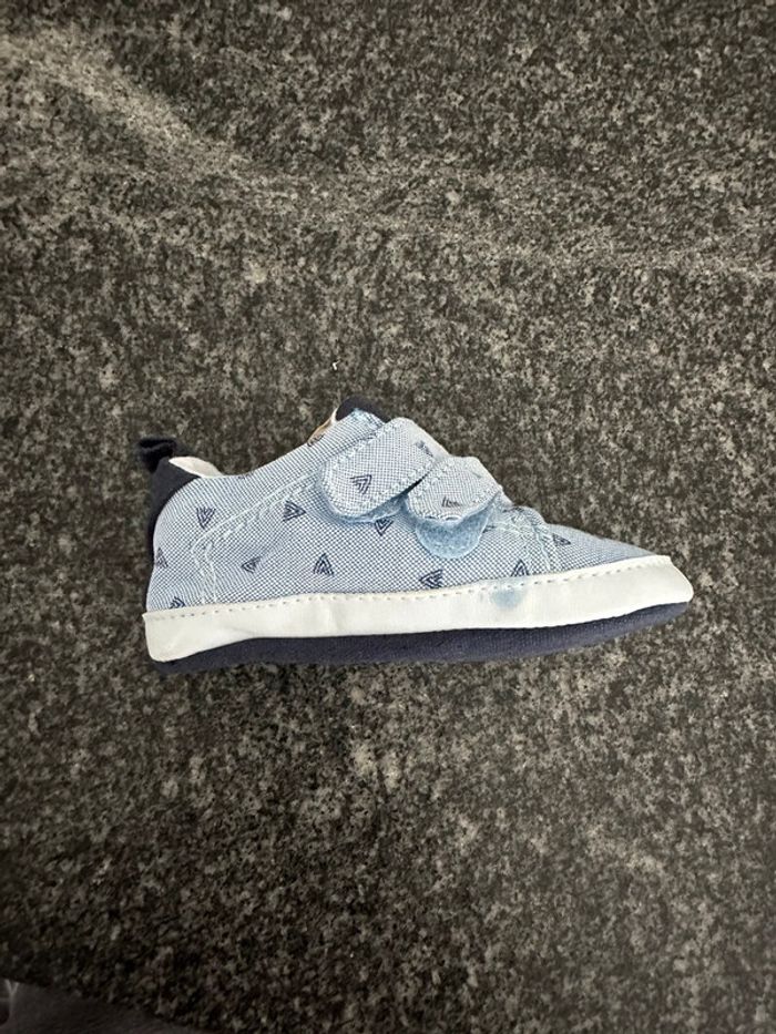 Chaussures bébé garçon 9/12 mois neuve jamais portée - photo numéro 2