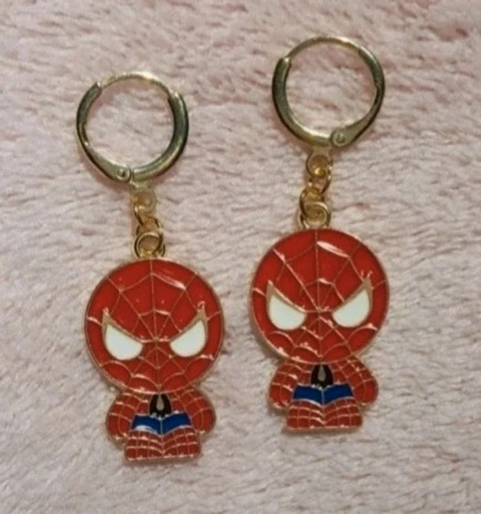 Boucles d'oreilles Spiderman Marvel Disney