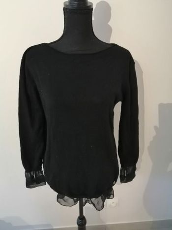 Joli pull fin noir taille S/M