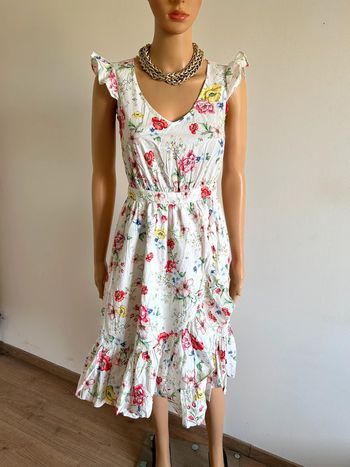 Robe blanche et imprimée fleurie sans manches Naf Naf taille 34 TBE