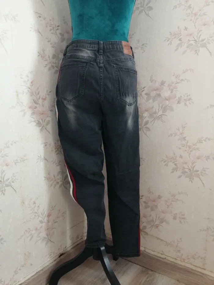 Jeans skinny noir délavé avec rubans rouge et blanc / jennyfer / (40) - photo numéro 7