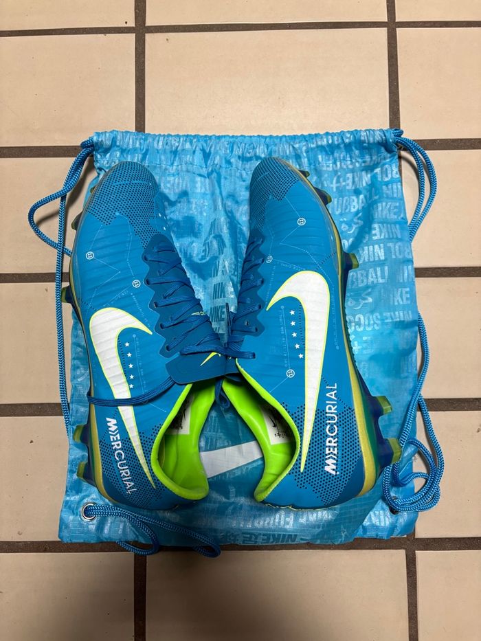 Crampons Neymar