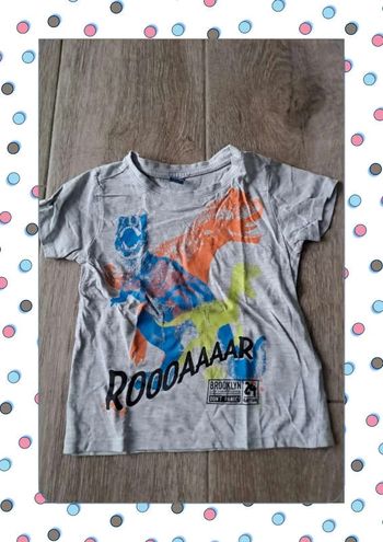 T-shirt dinosaure – Taille 4 ans