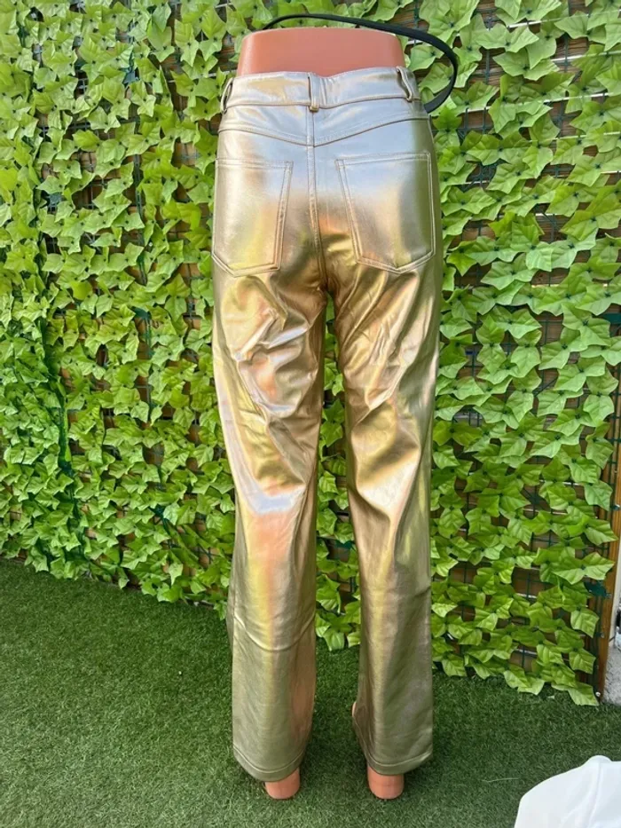 Superbe pantalon chic et tendance neuf - stradivarius - taille 32 - photo numéro 3