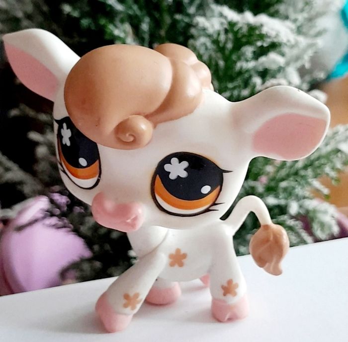 Figurine Littlest Pet Shop Vache blanche et marron