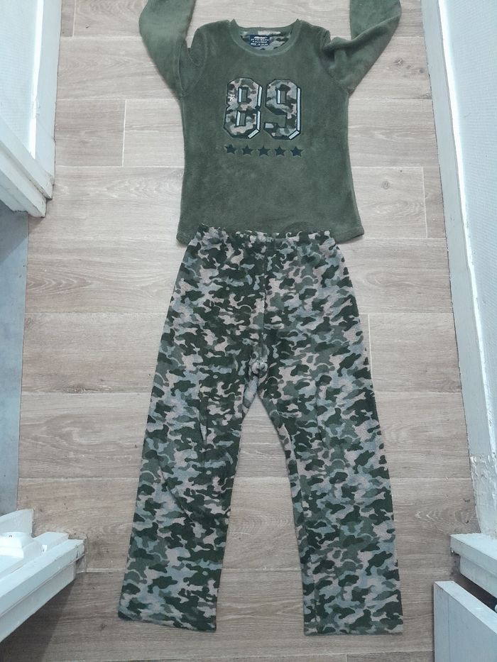 Pyjama chaud primark taille 10 ans