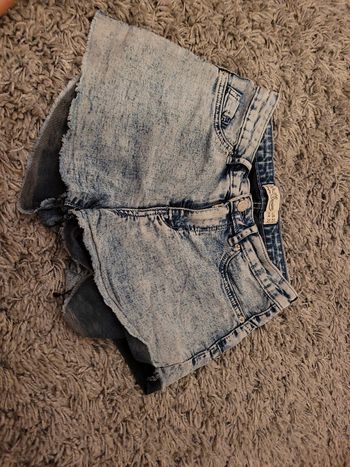 Short en jean jennyfer taille 32