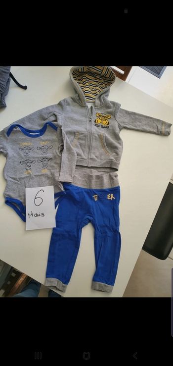 Ensemble tigrou 6 / 12  mois