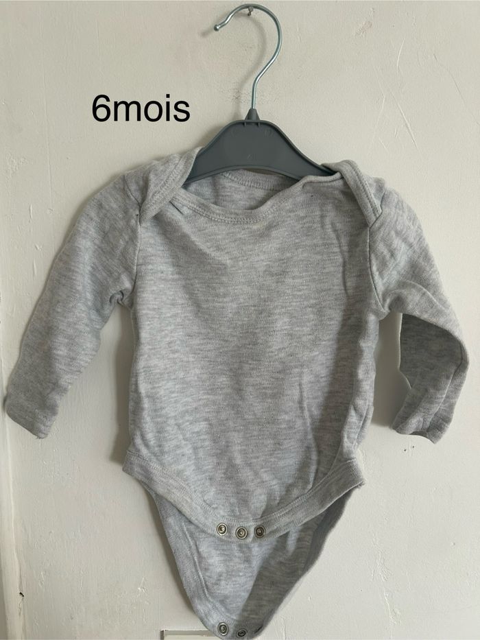 Bodys 6mois - photo numéro 2