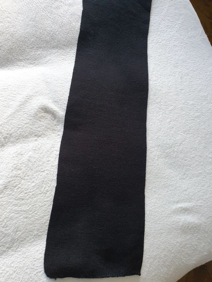 Echarpe noire neuve mixte - photo numéro 5