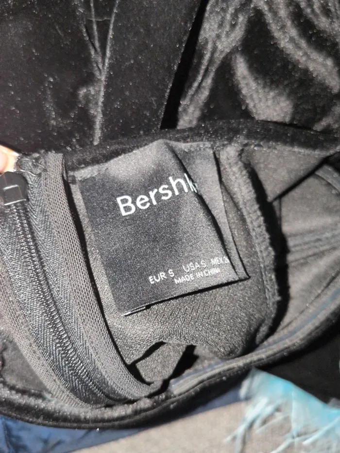 Robe Bustier Bershka velours noir Taille S - photo numéro 4