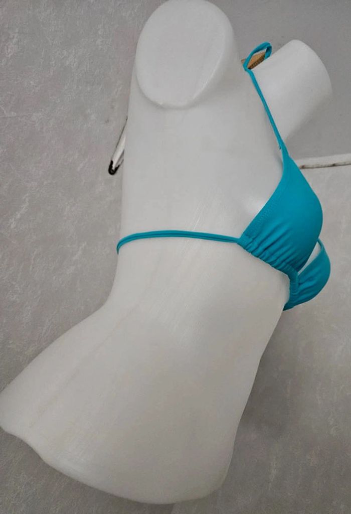 Haut de maillot de bain,
Lemon Bay.
Possibilité de rajouter un rembourrage
Taille : 36 - photo numéro 3