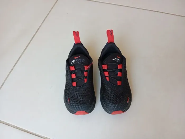 Nike air Max 270 noir et rouge - photo numéro 6