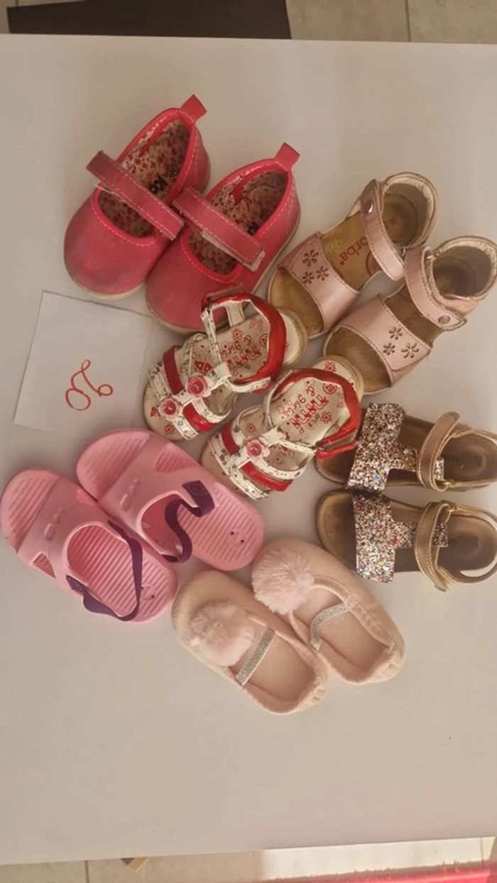 Chaussures, bonnet, accessoires bébé fille - photo numéro 2