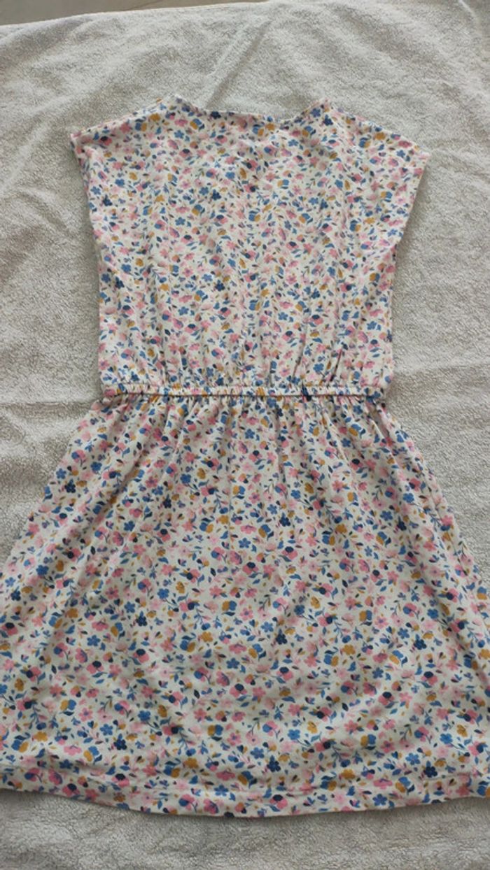 Robe à fleurs tape à l'oeil 8 ans blanc rose bleu - photo numéro 4